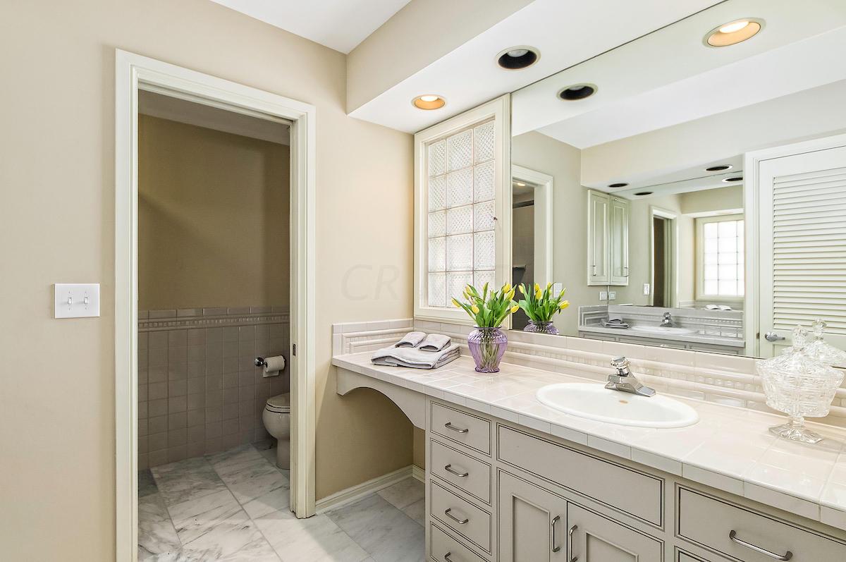 4486 Summit Ridge Road Columbus, OH 43220 - Photo 27 of 47 Gallery Image 27