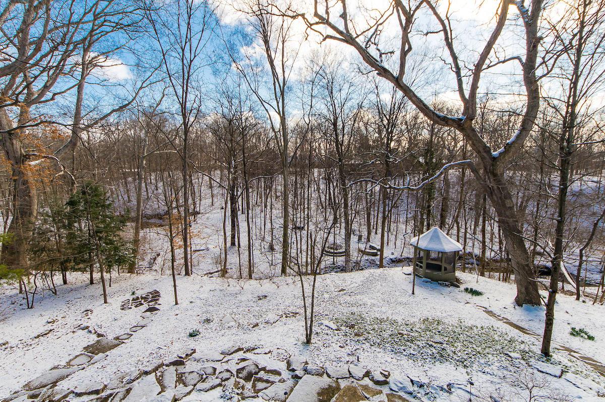 4486 Summit Ridge Road Columbus, OH 43220 - Photo 4 of 47 Gallery Image 4