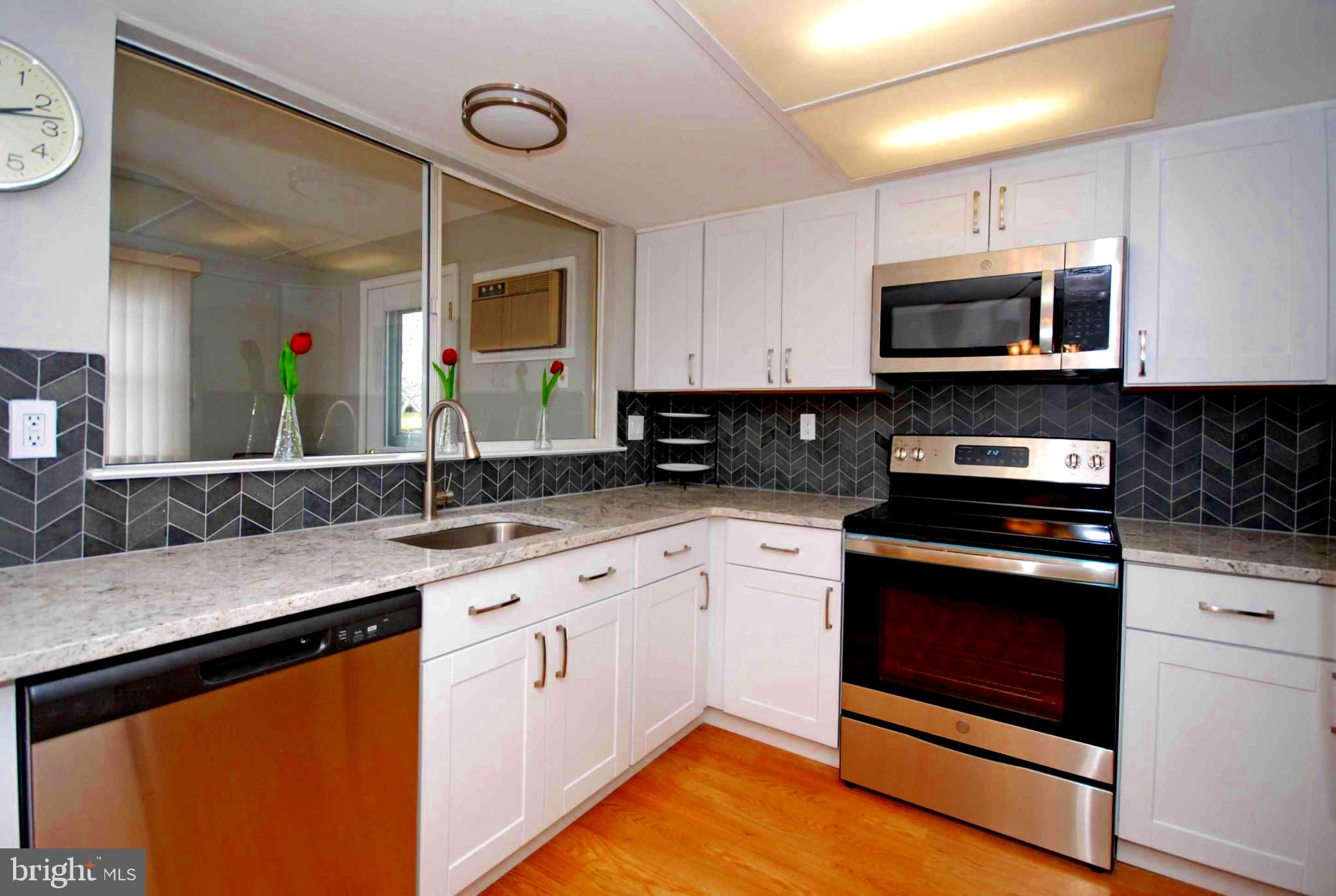 217 Branch Road Monroe Township, NJ 08831 - Photo 12 of 25 Gallery Image 12