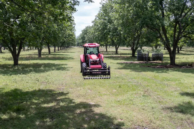 $1,950,000 | 2640 County Road 107, Boling, TX 77420