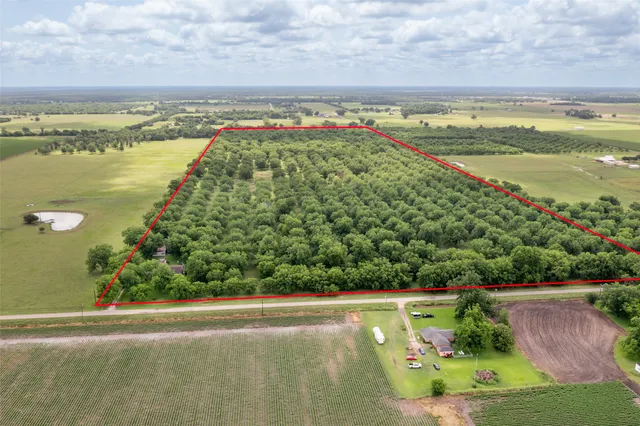 $1,950,000 | 2640 County Road 107, Boling, TX 77420