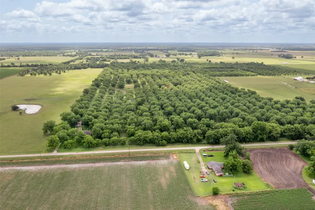 $1,950,000 | 2640 County Road 107, Boling, TX 77420