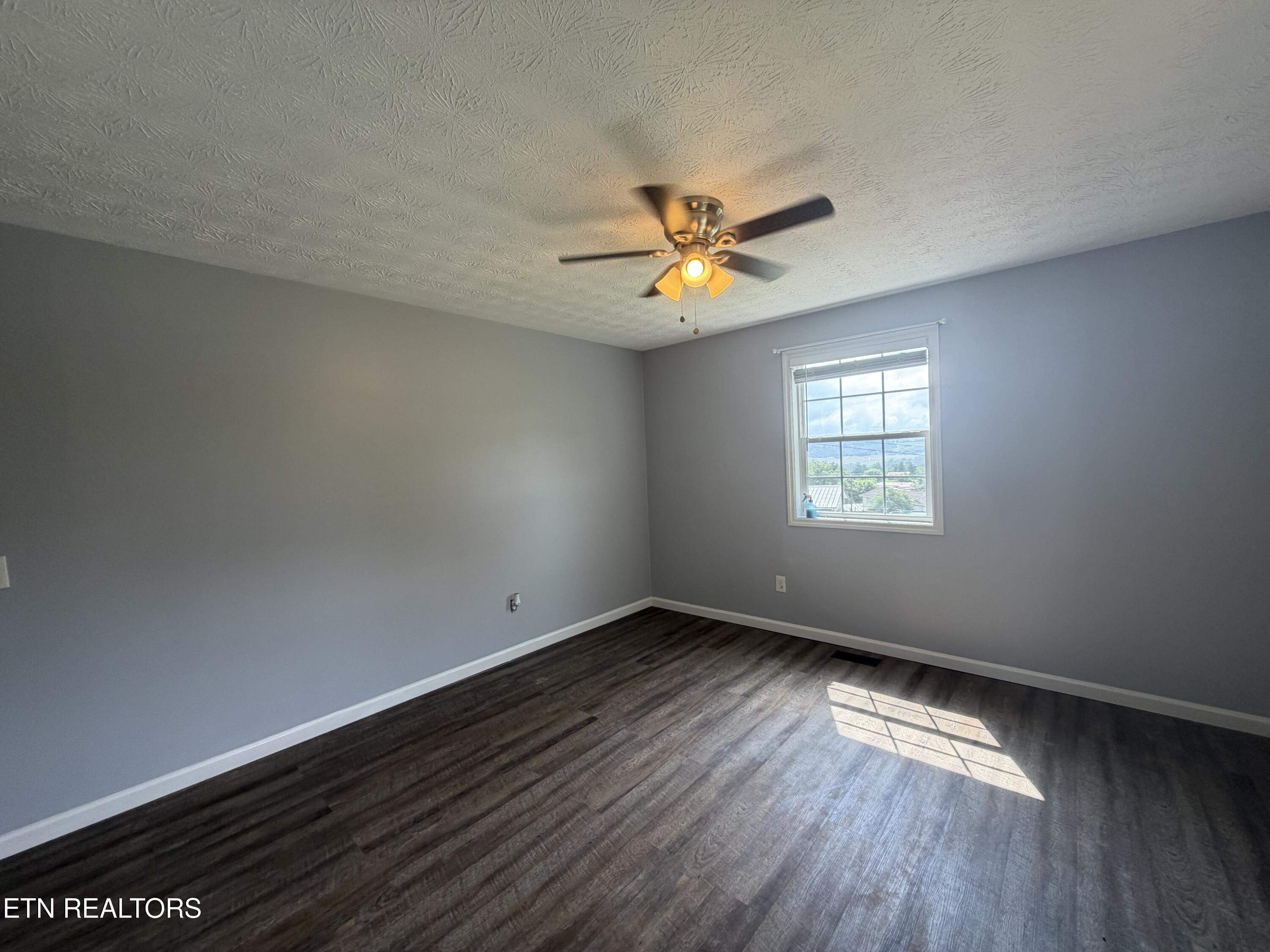 618 Essary Road Tazewell, TN 37879 - Photo 27 of 46 IMG_4745
