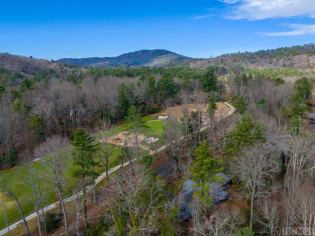 138 Wade Road Cashiers, NC 28717 - Photo 10 of 38 Gallery Image 10
