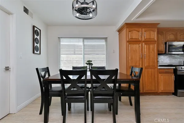 $899,998 | 7721 Comanche Avenue, Winnetka, CA 91306