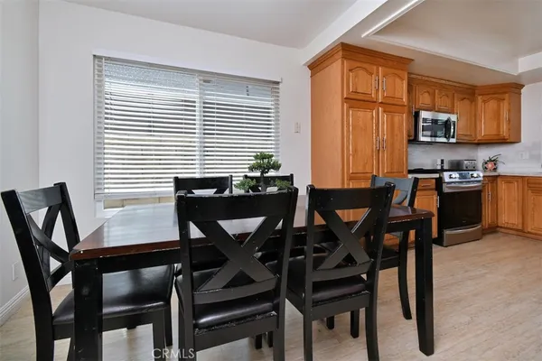 $899,998 | 7721 Comanche Avenue, Winnetka, CA 91306