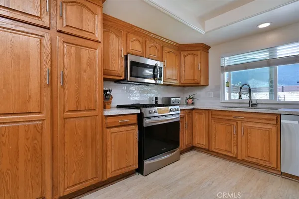 $899,998 | 7721 Comanche Avenue, Winnetka, CA 91306