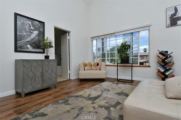 $899,998 | 7721 Comanche Avenue, Winnetka, CA 91306