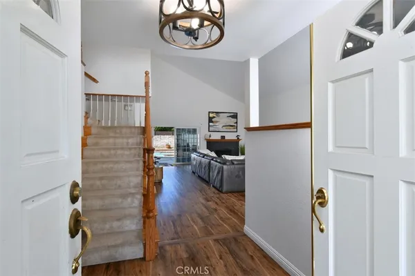 $899,998 | 7721 Comanche Avenue, Winnetka, CA 91306