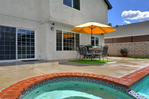 $899,998 | 7721 Comanche Avenue, Winnetka, CA 91306