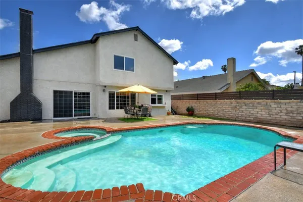 $899,998 | 7721 Comanche Avenue, Winnetka, CA 91306