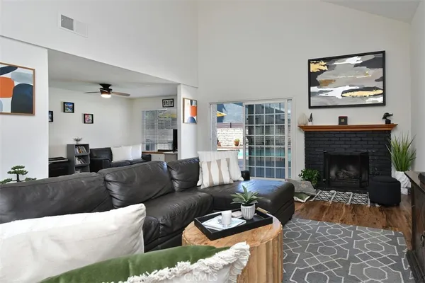 $899,998 | 7721 Comanche Avenue, Winnetka, CA 91306