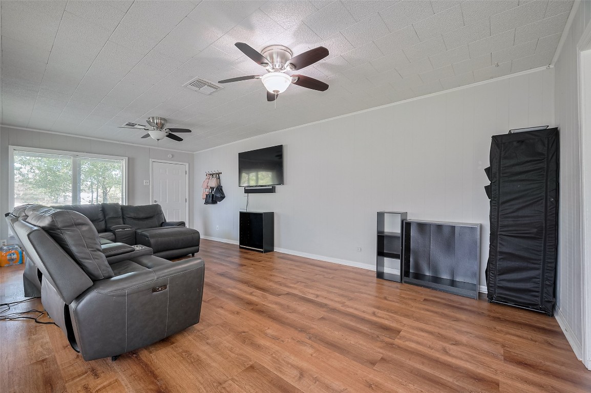 16128 1/2 Ridlon Street Channelview, TX 77530 - Photo 11 of 43