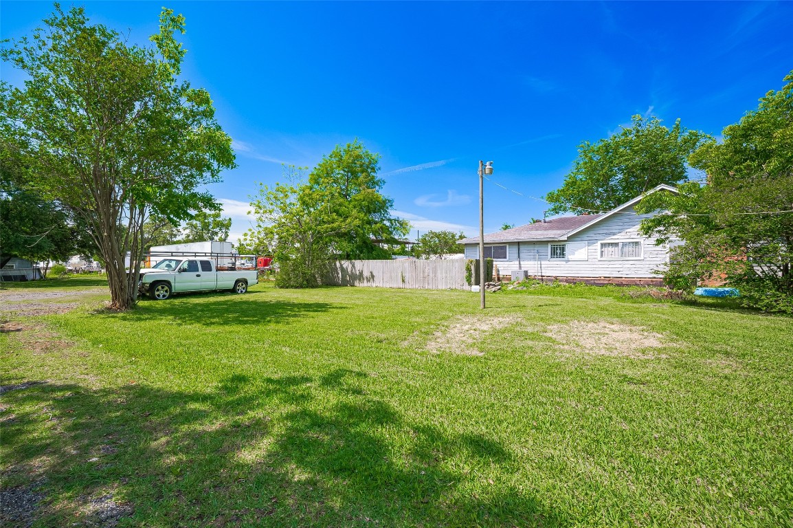 16128 1/2 Ridlon Street Channelview, TX 77530 - Photo 8 of 43