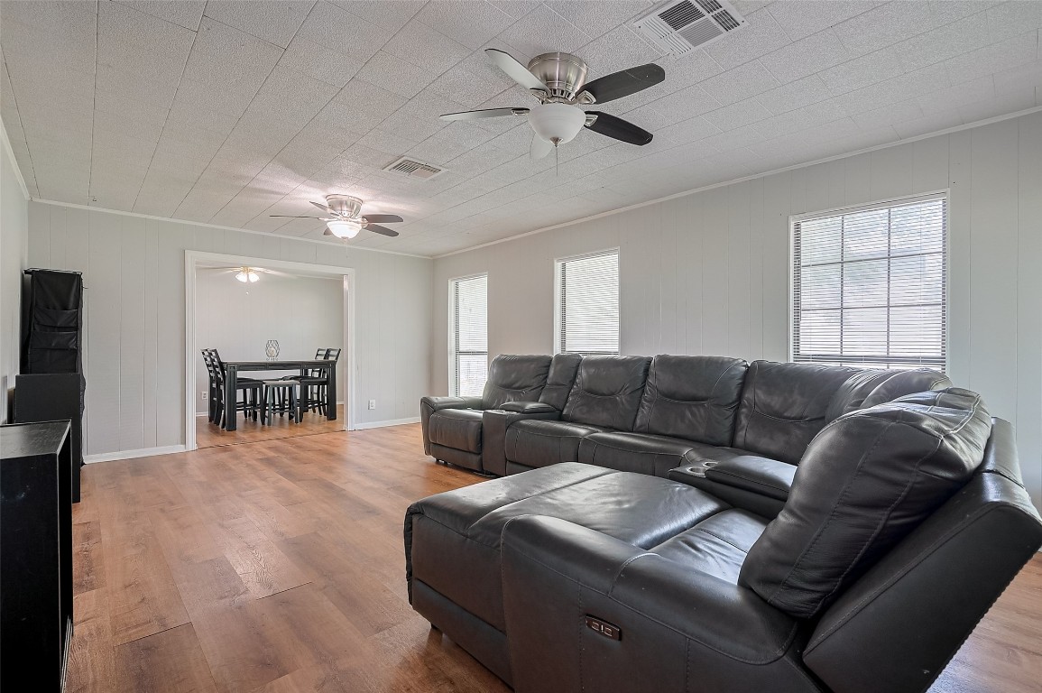 16128 1/2 Ridlon Street Channelview, TX 77530 - Photo 10 of 43