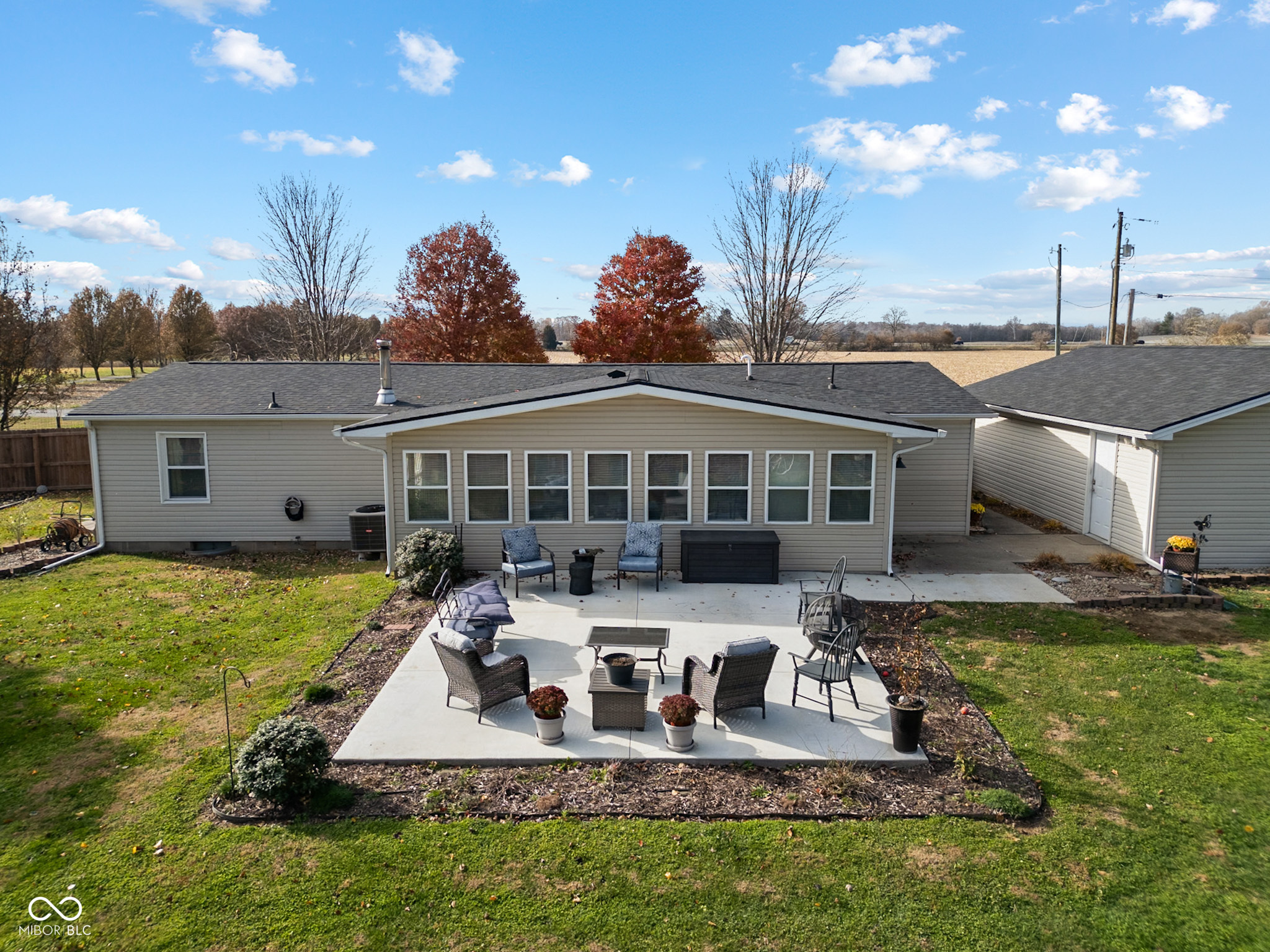 4910 North 200 West Columbus, IN 47201 - Photo 2 of 44