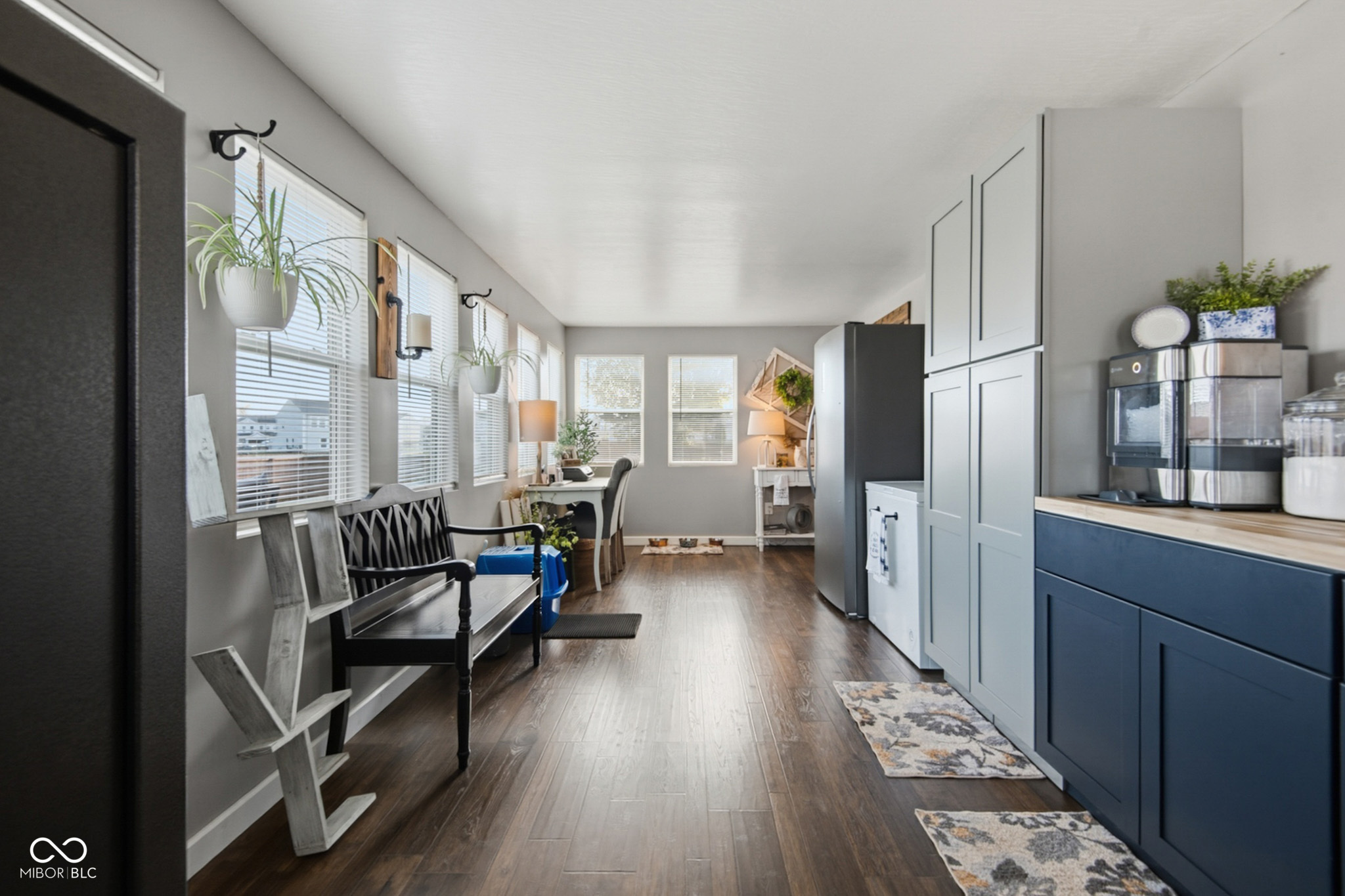 4910 North 200 West Columbus, IN 47201 - Photo 21 of 44