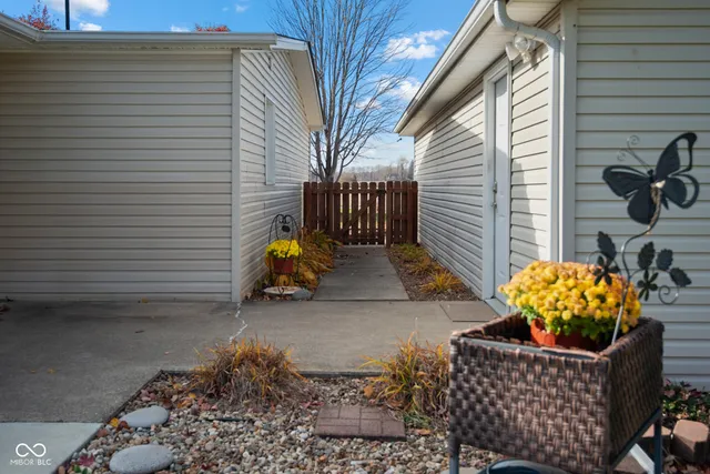 $289,900 | 4910 North 200 West, Columbus, IN 47201