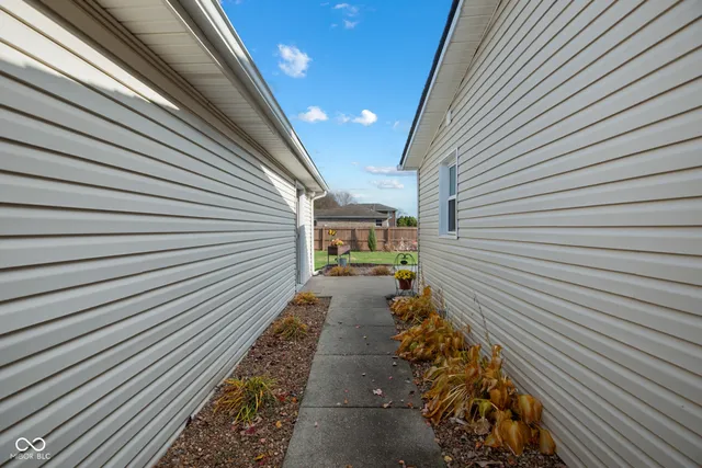 $289,900 | 4910 North 200 West, Columbus, IN 47201