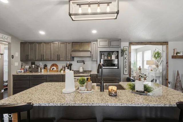 $289,900 | 4910 North 200 West, Columbus, IN 47201