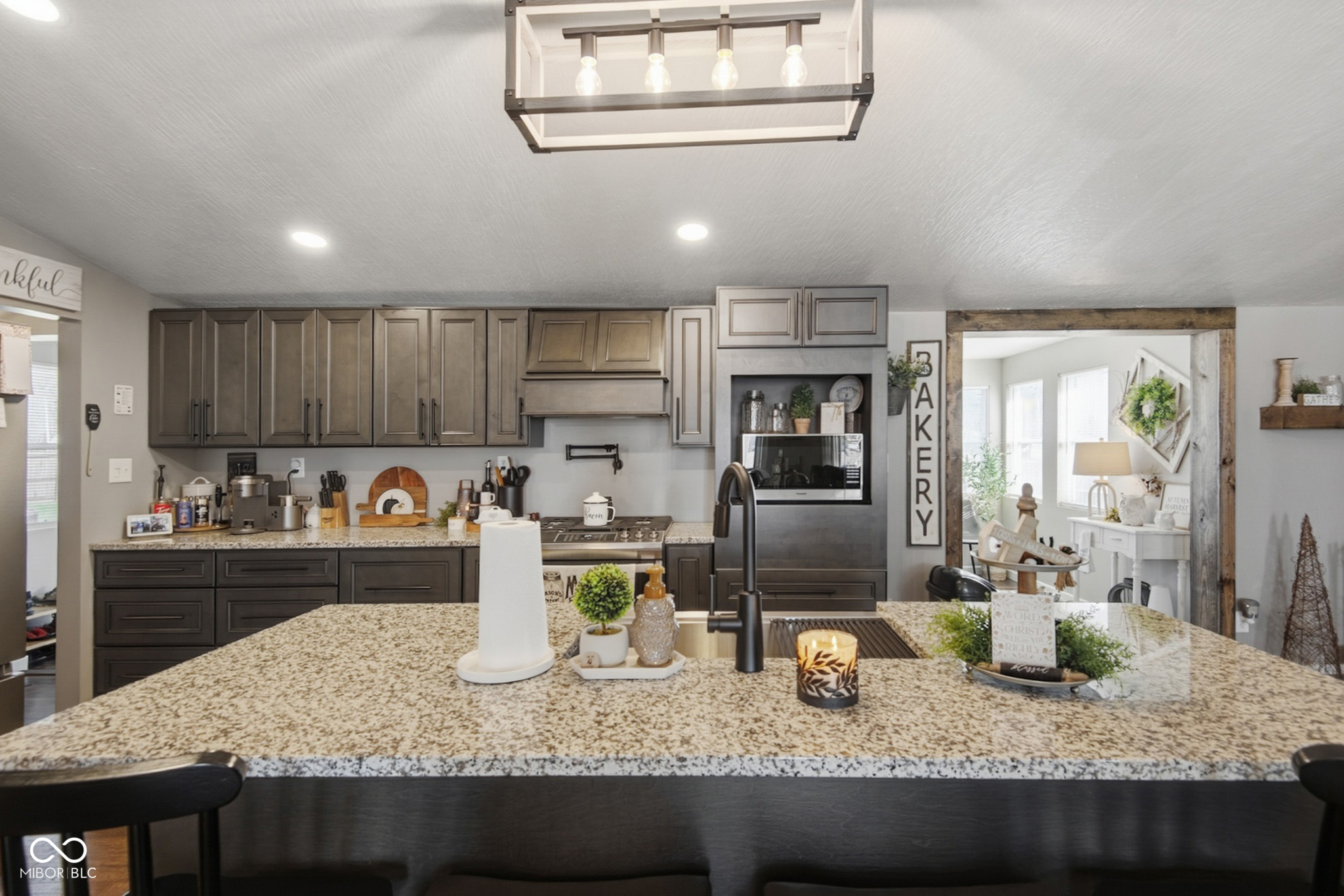 4910 North 200 West Columbus, IN 47201 - Photo 5 of 44