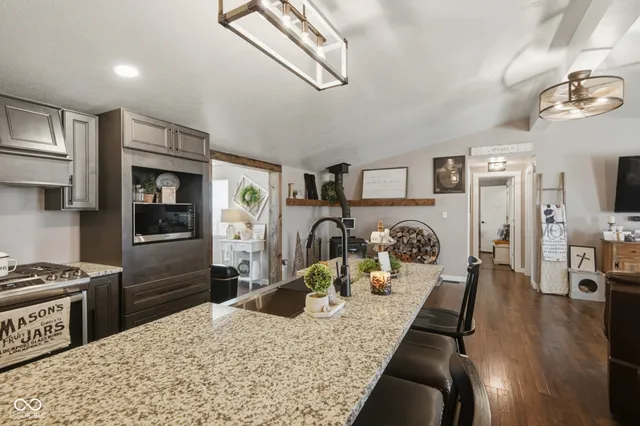 $289,900 | 4910 North 200 West, Columbus, IN 47201