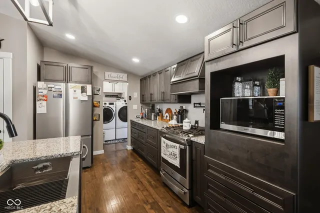 $289,900 | 4910 North 200 West, Columbus, IN 47201