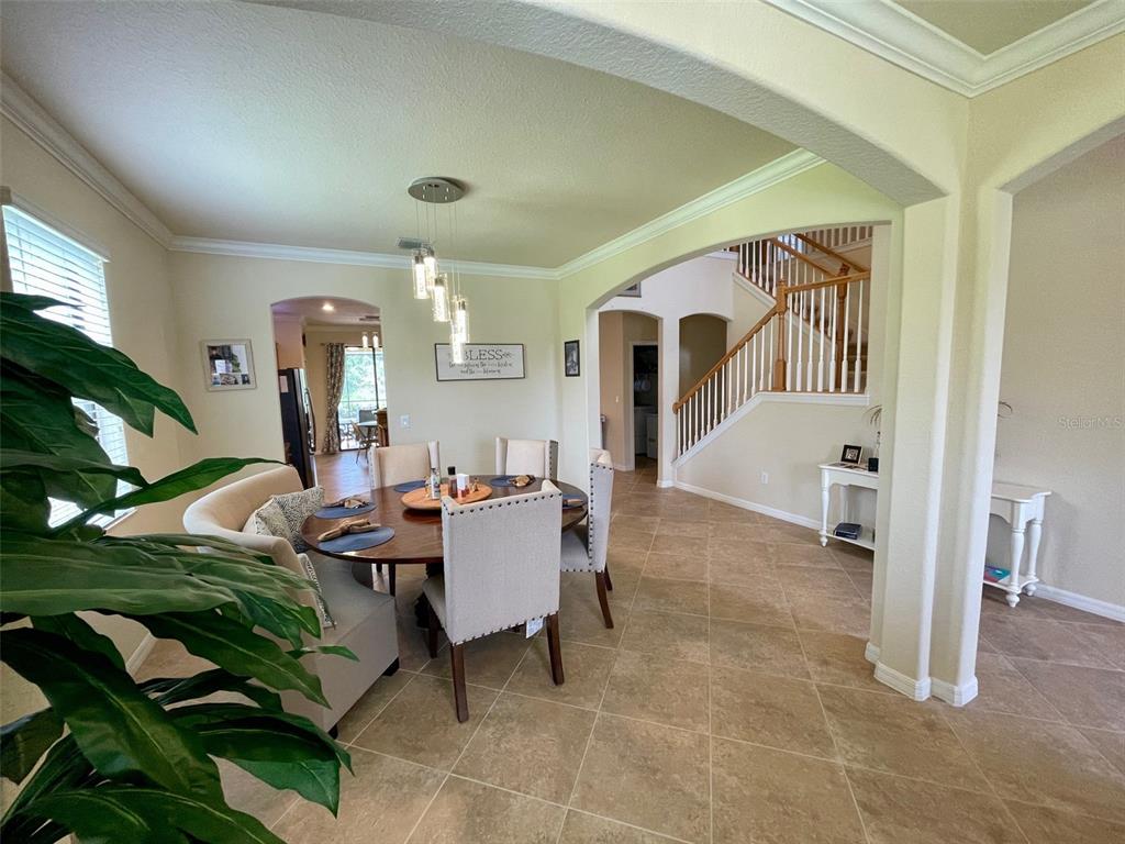 20940 Valore Court Venice, FL 34293 - Photo 7 of 52 a living room with furniture