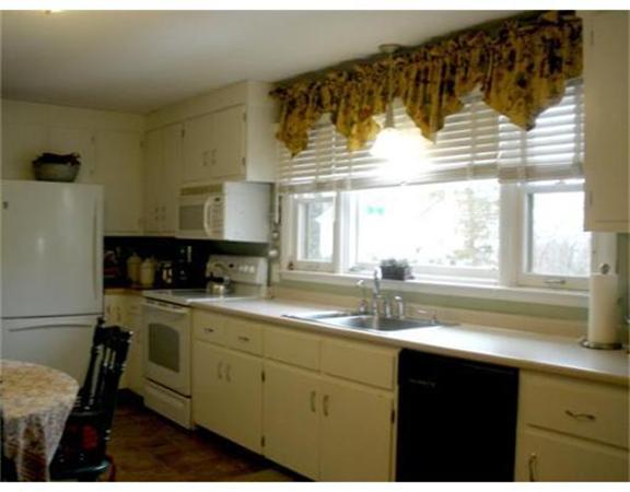 65 Sunset Avenue Amherst, MA 01002 - Photo 11 of 25 Gallery Image 11