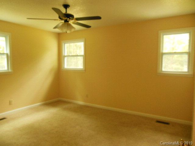 211 Open Valley Road Marion, NC 28752 - Photo 6 of 14 Gallery Image 6