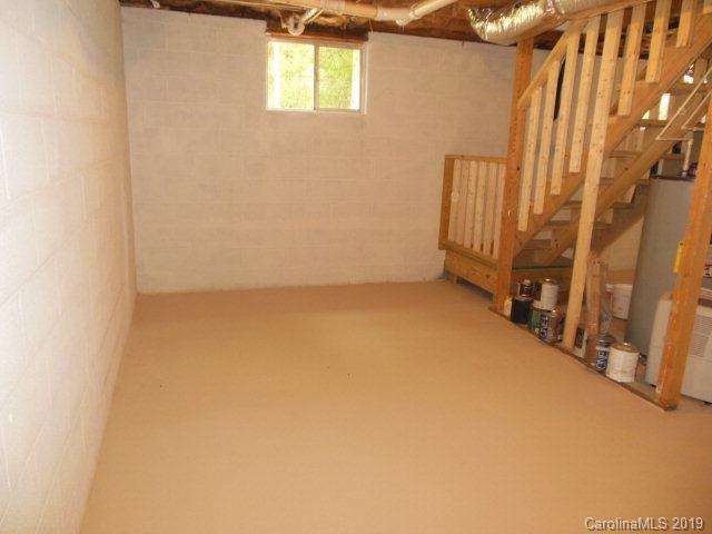 211 Open Valley Road Marion, NC 28752 - Photo 9 of 14 Gallery Image 9
