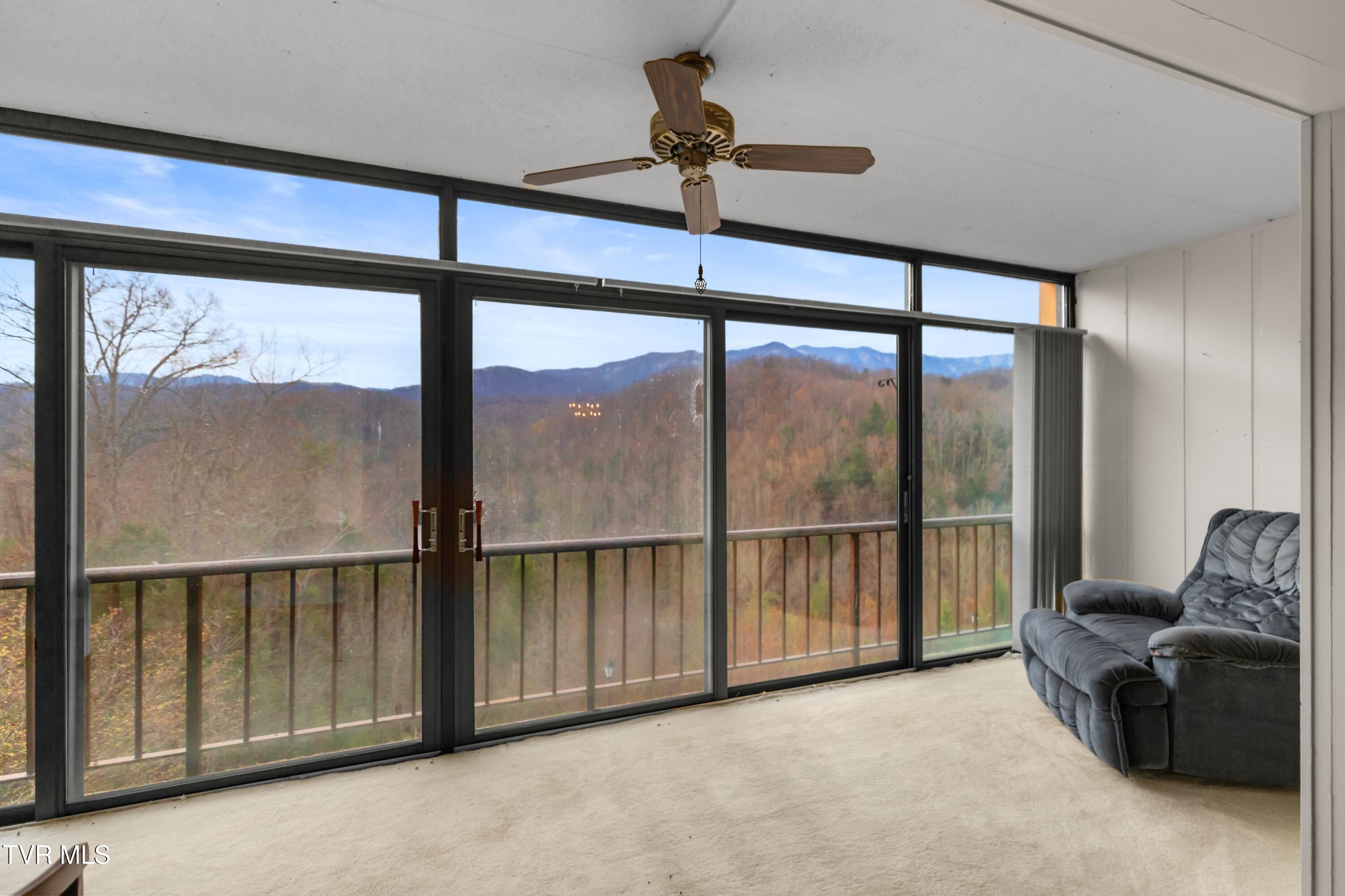 1824 Oriole Road, Unit 206 Gatlinburg, TN 37738 - Photo 12 of 35 012-1824OrioleRoad-206-Gatlinburg-TN-377