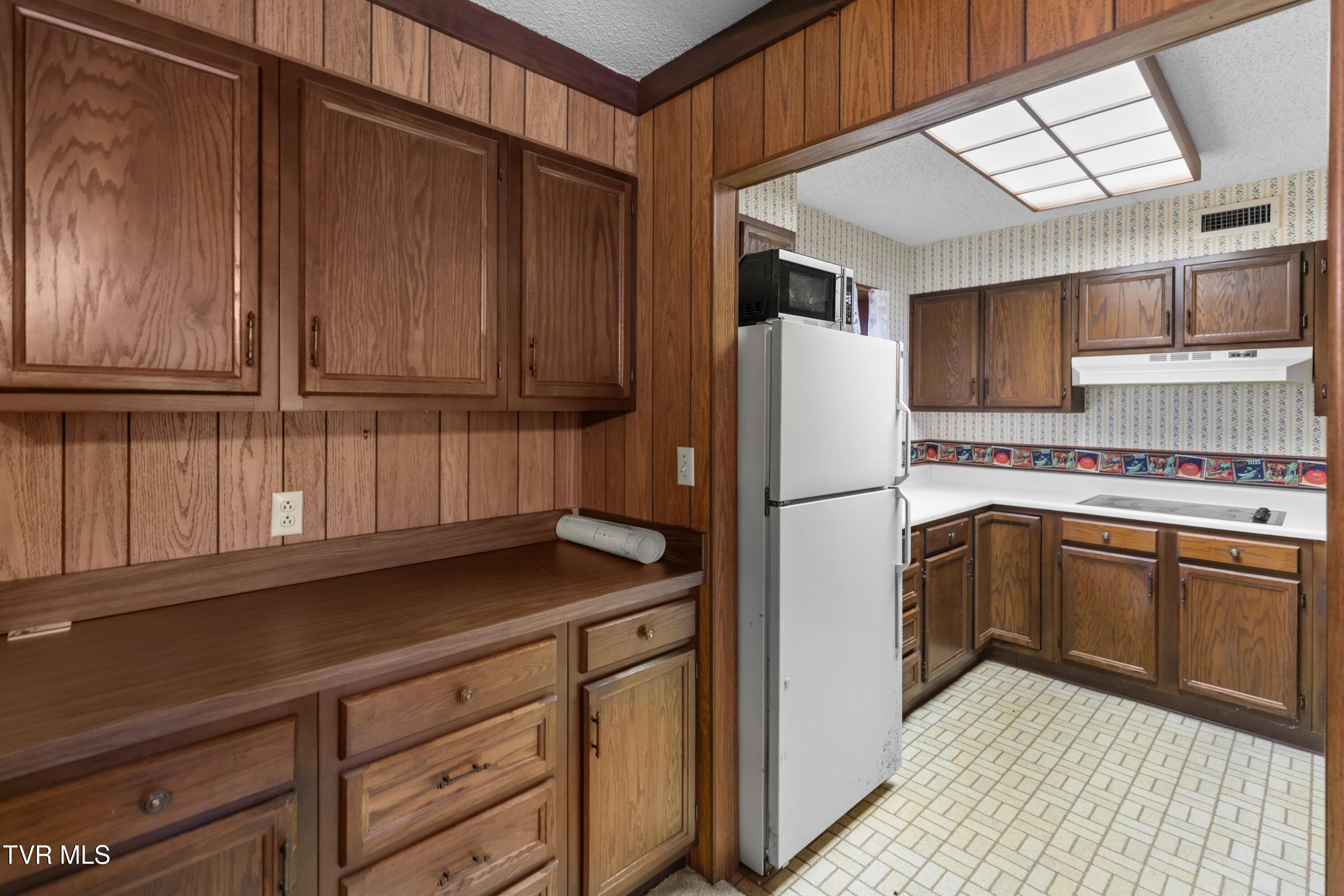 1824 Oriole Road, Unit 206 Gatlinburg, TN 37738 - Photo 18 of 35 018-1824OrioleRoad-206-Gatlinburg-TN-377