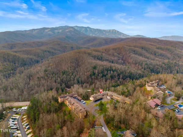 $319,900 | 1824 Oriole Road, Unit 206, Gatlinburg, TN 37738
