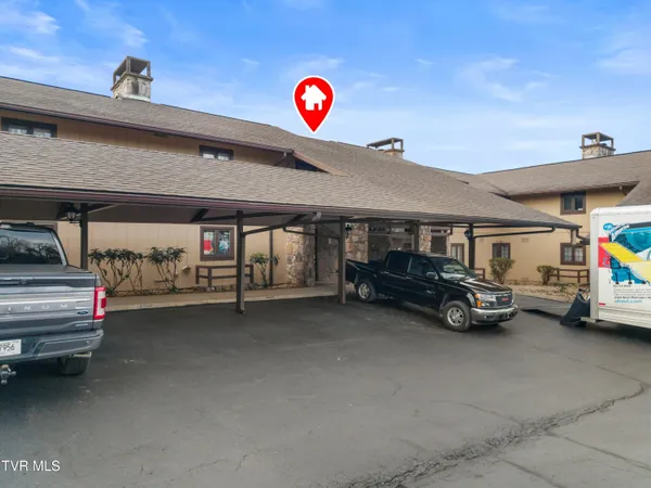 $319,900 | 1824 Oriole Road, Unit 206, Gatlinburg, TN 37738