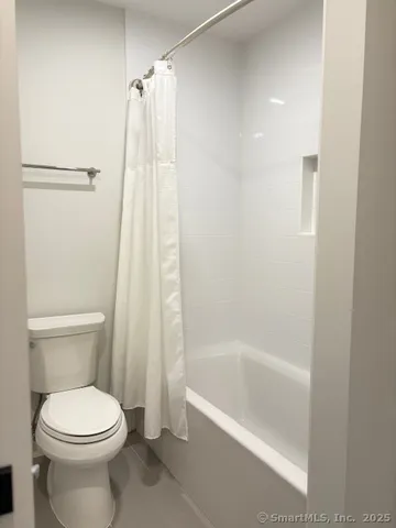 $5,200 | 1 Howard Avenue, Unit B2, Norwalk, CT 06855