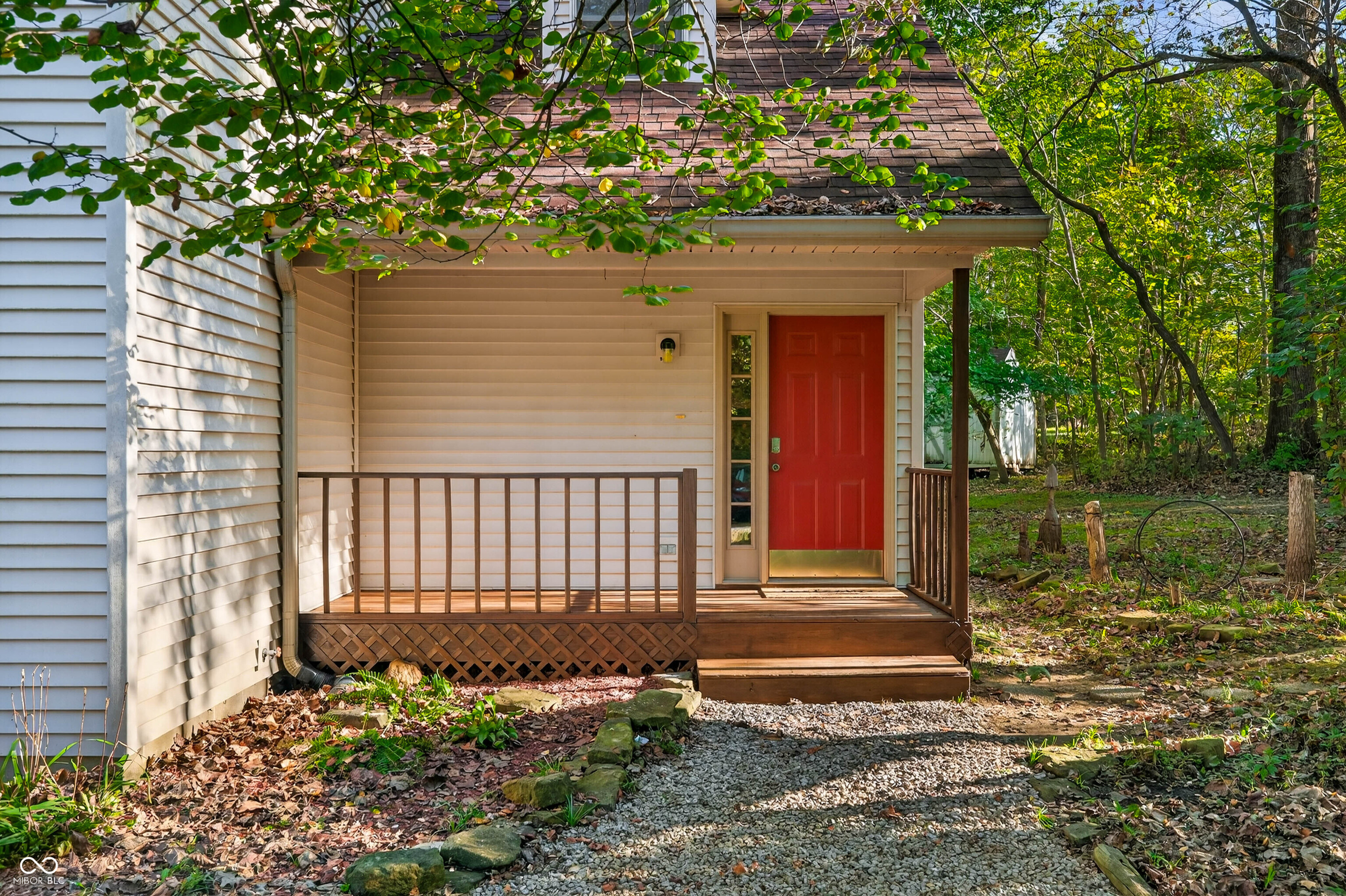 8140 Grandview Road Columbus, IN 47201 - Photo 3 of 70