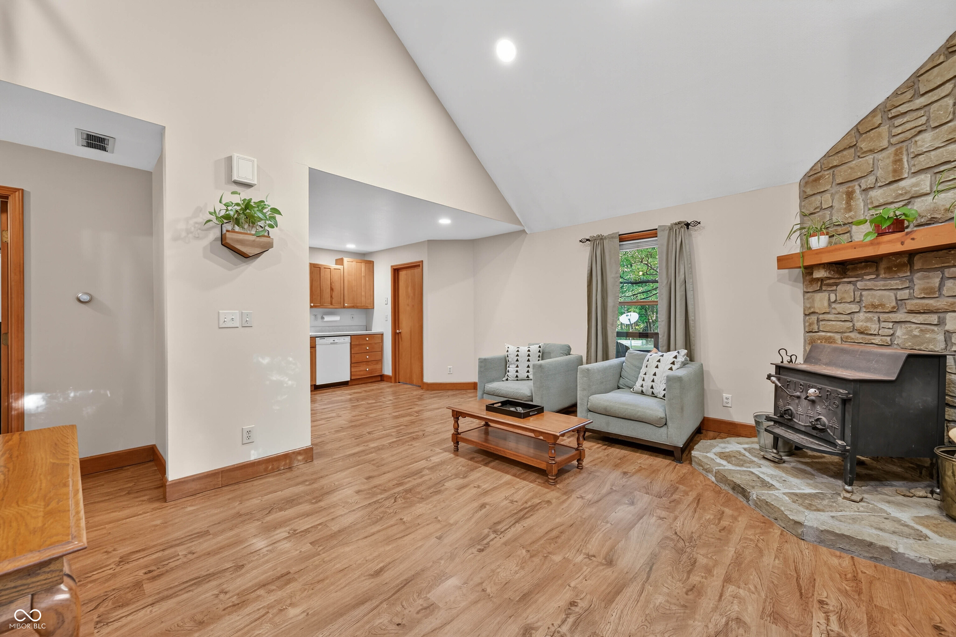 8140 Grandview Road Columbus, IN 47201 - Photo 7 of 70