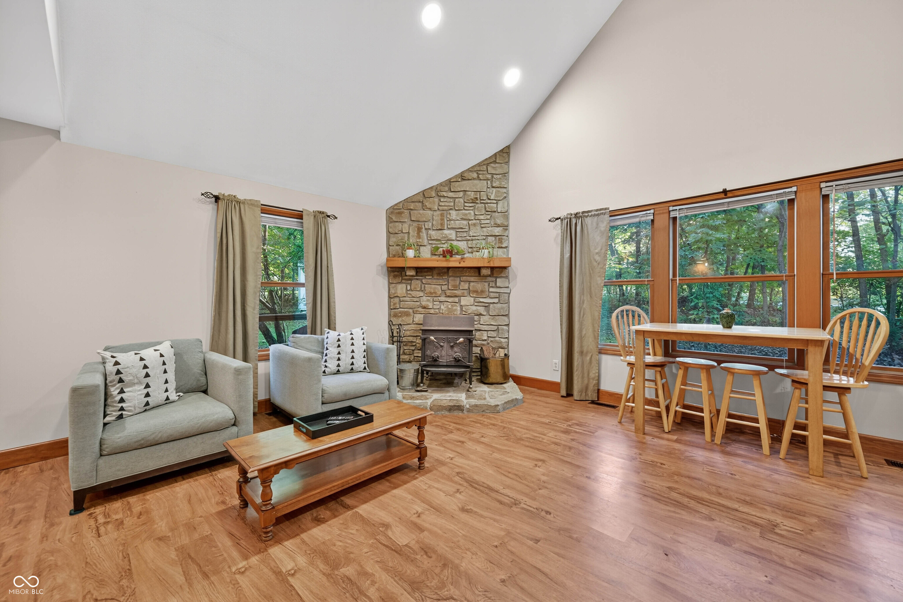 8140 Grandview Road Columbus, IN 47201 - Photo 8 of 70