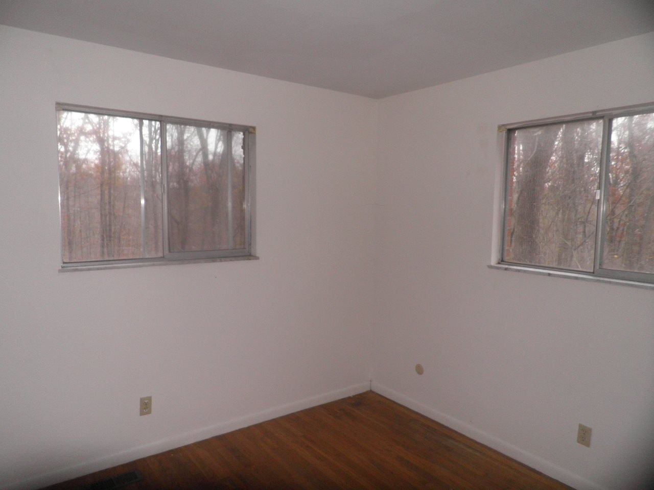 4030 North Baugh Road Bloomington, IN 47408 - Photo 5 of 11 Gallery Image 5