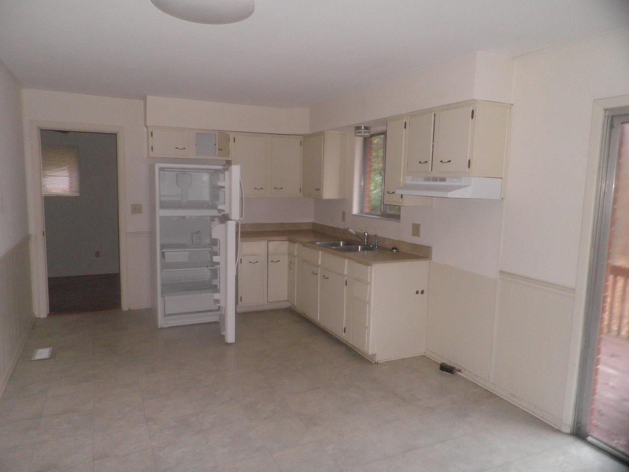 4030 North Baugh Road Bloomington, IN 47408 - Photo 8 of 11 Gallery Image 8