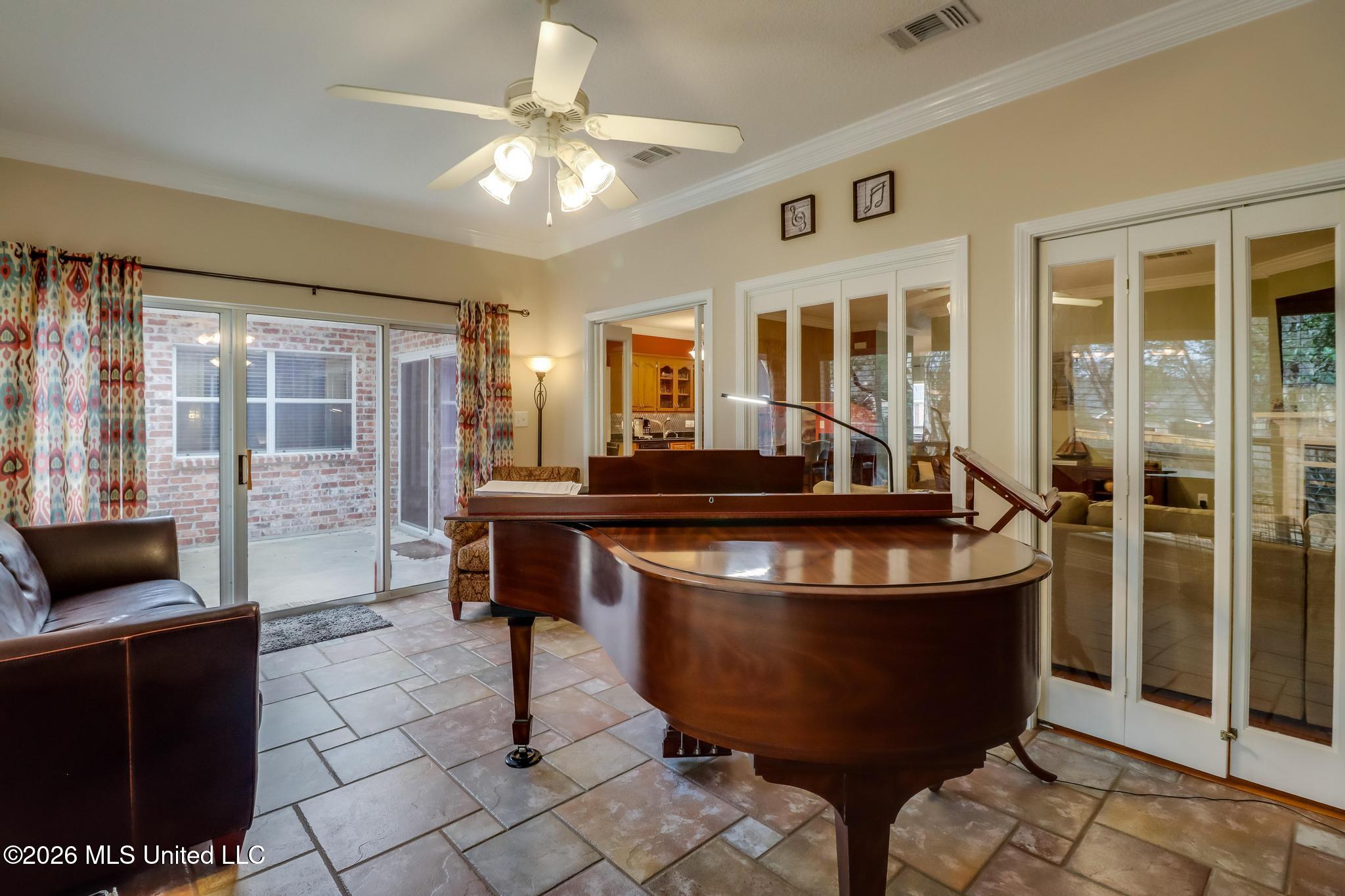 6423 Iona Street Diamondhead, MS 39525 - Photo 11 of 35 IMG_0442