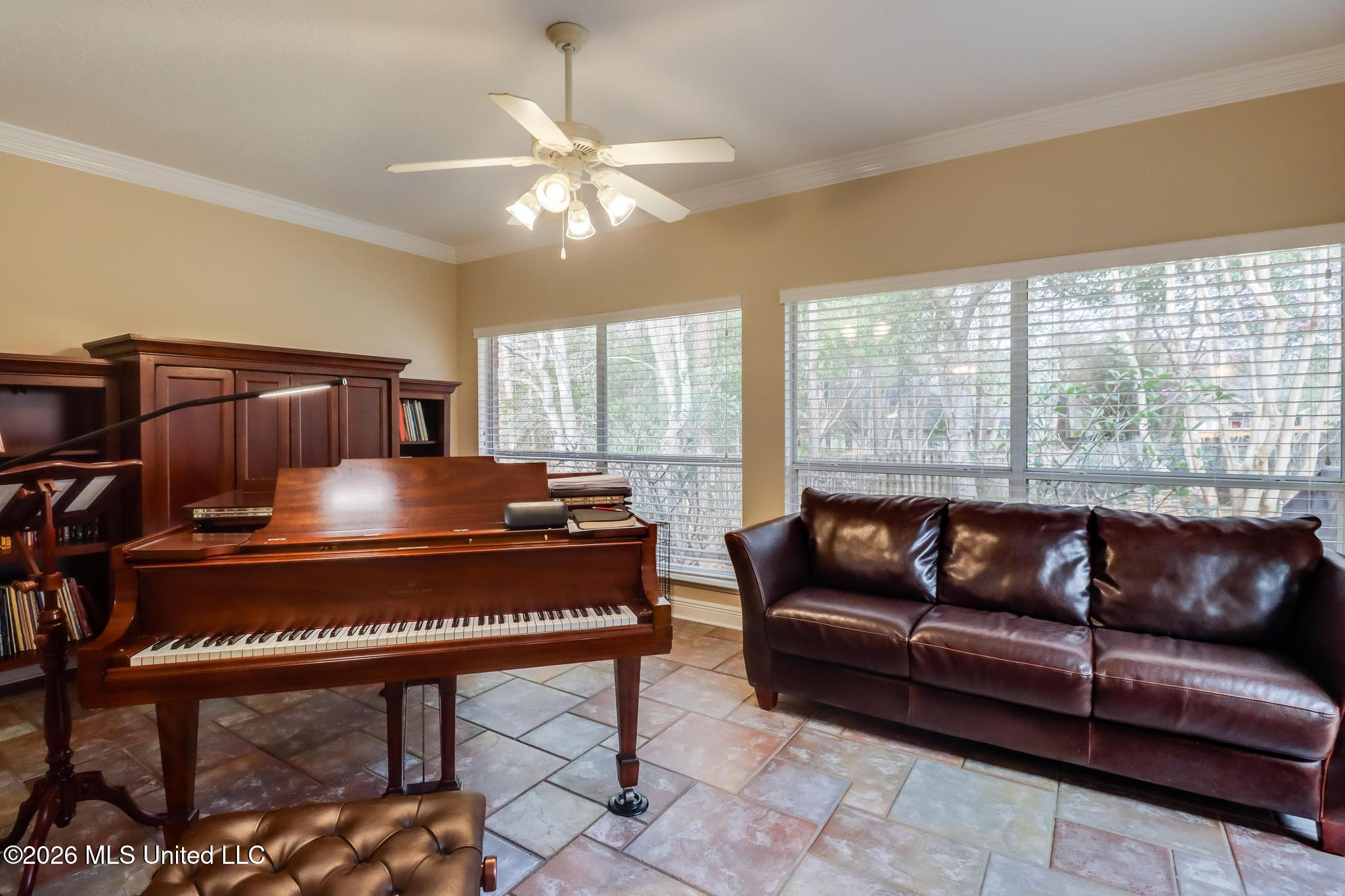 6423 Iona Street Diamondhead, MS 39525 - Photo 12 of 35 IMG_0439