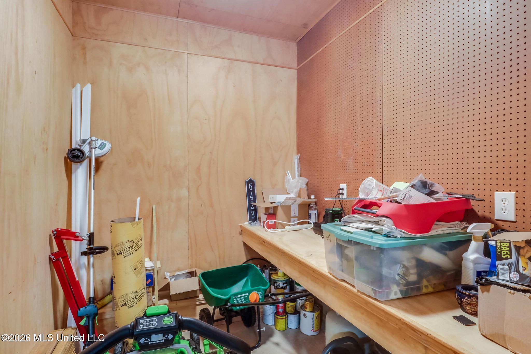 6423 Iona Street Diamondhead, MS 39525 - Photo 33 of 35 IMG_0481