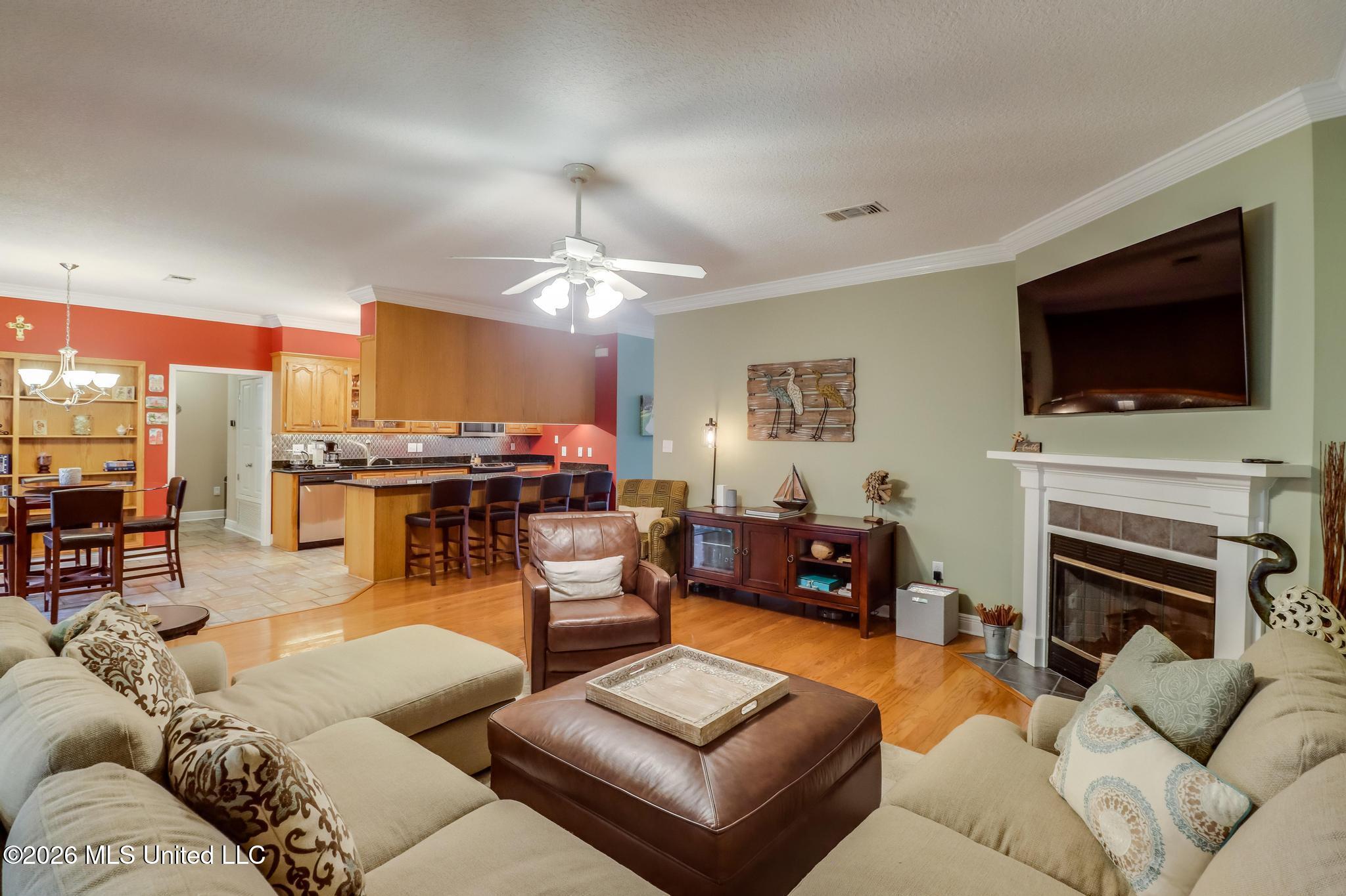 6423 Iona Street Diamondhead, MS 39525 - Photo 10 of 35 IMG_0436