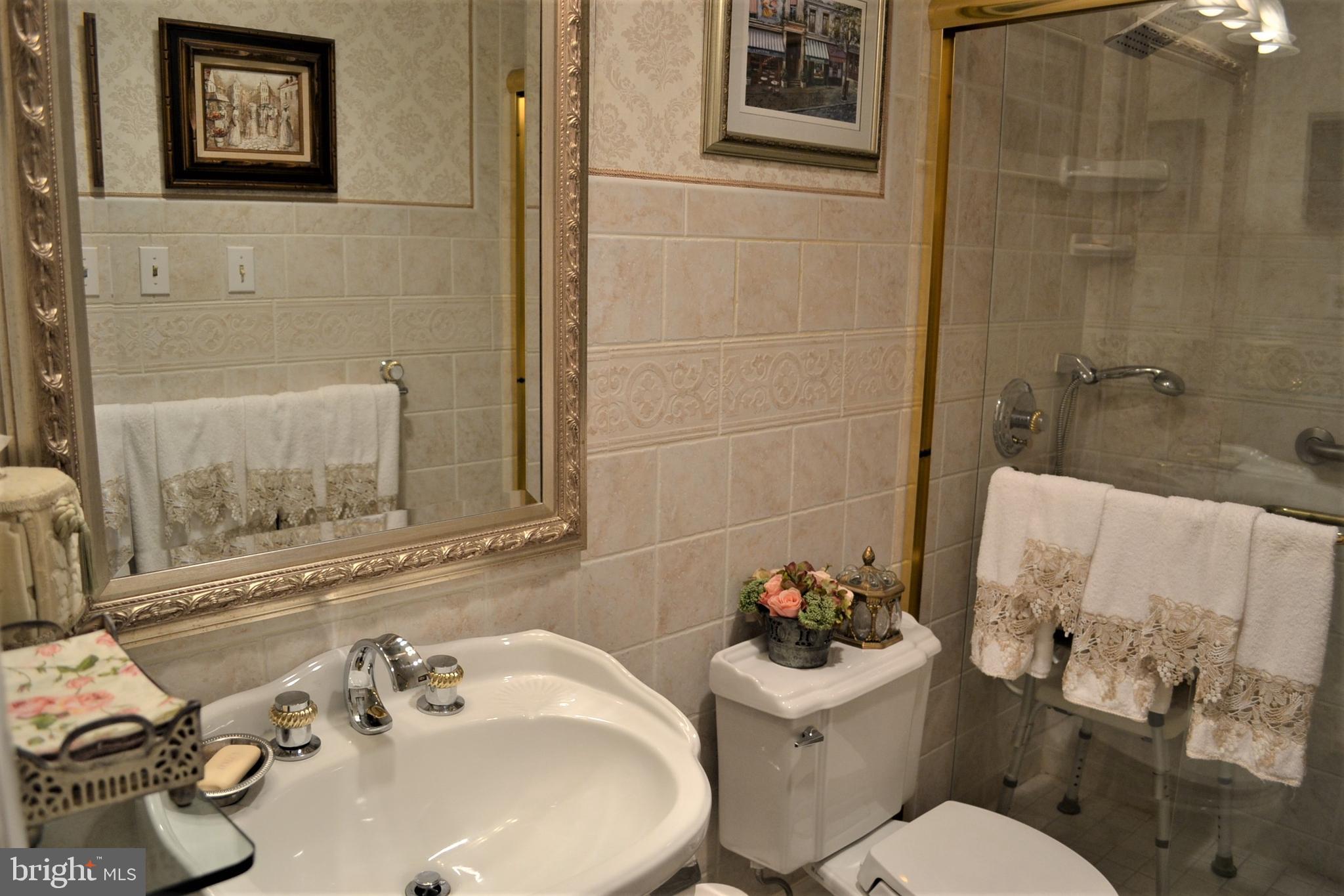 8531 Ridgeway Street Philadelphia, PA 19111 - Photo 22 of 44 Master bath with pedestal sink