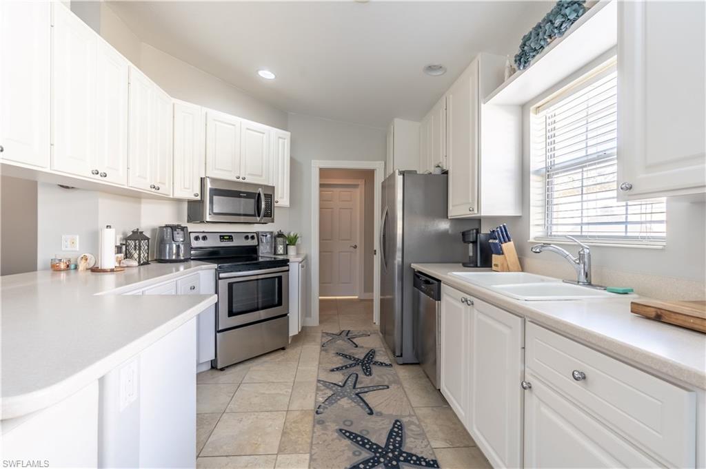 7639 Novara Court Naples, FL 34114 - Photo 16 of 32