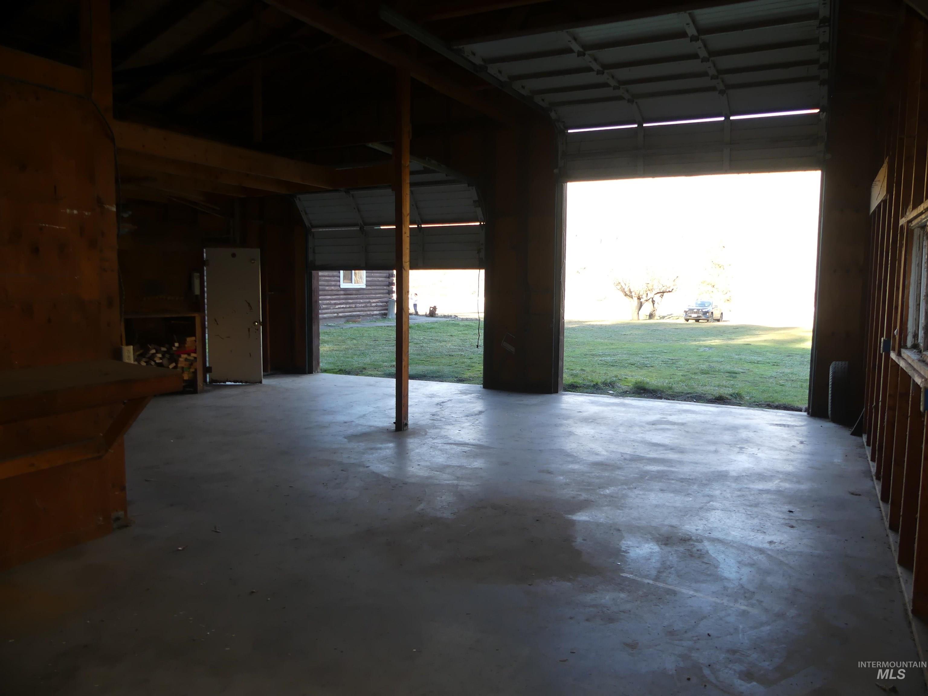 31404 Paradise Lane Lenore, ID 83541 - Photo 13 of 47