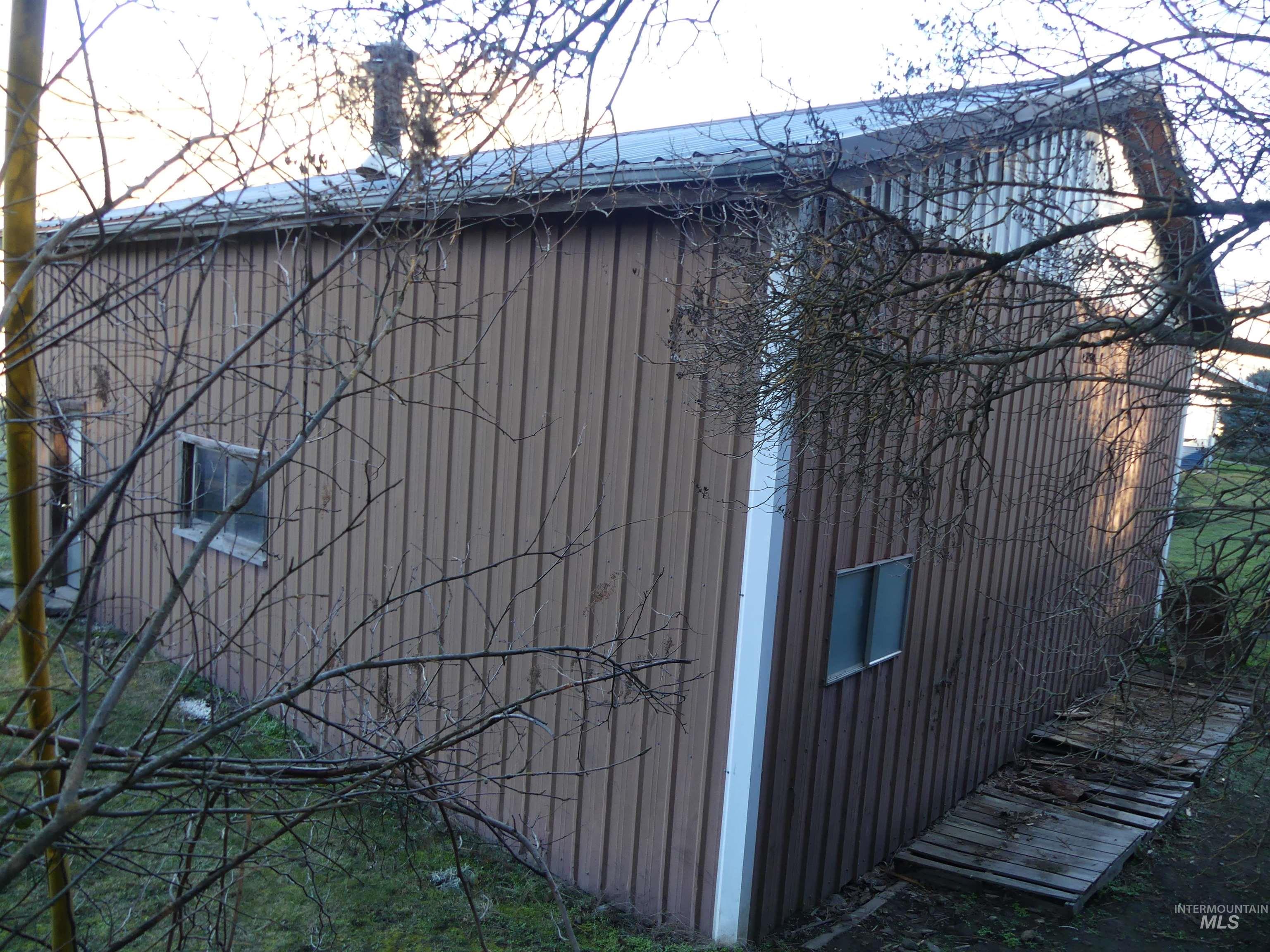 31404 Paradise Lane Lenore, ID 83541 - Photo 34 of 47