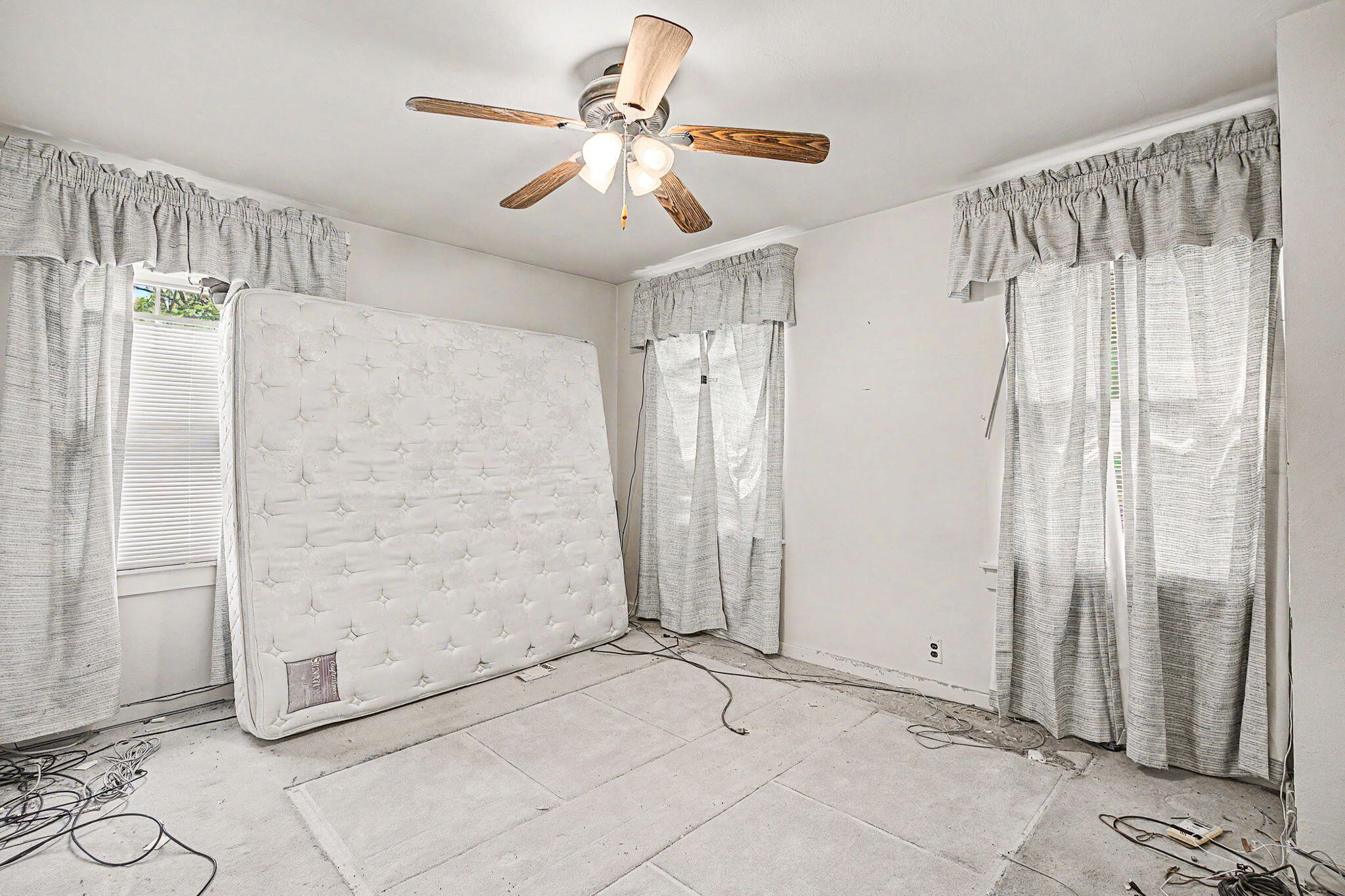 11595 4 Mile Road Battle Creek, MI 49015 - Photo 15 of 36 17-web-or-mls-CQ1A2248